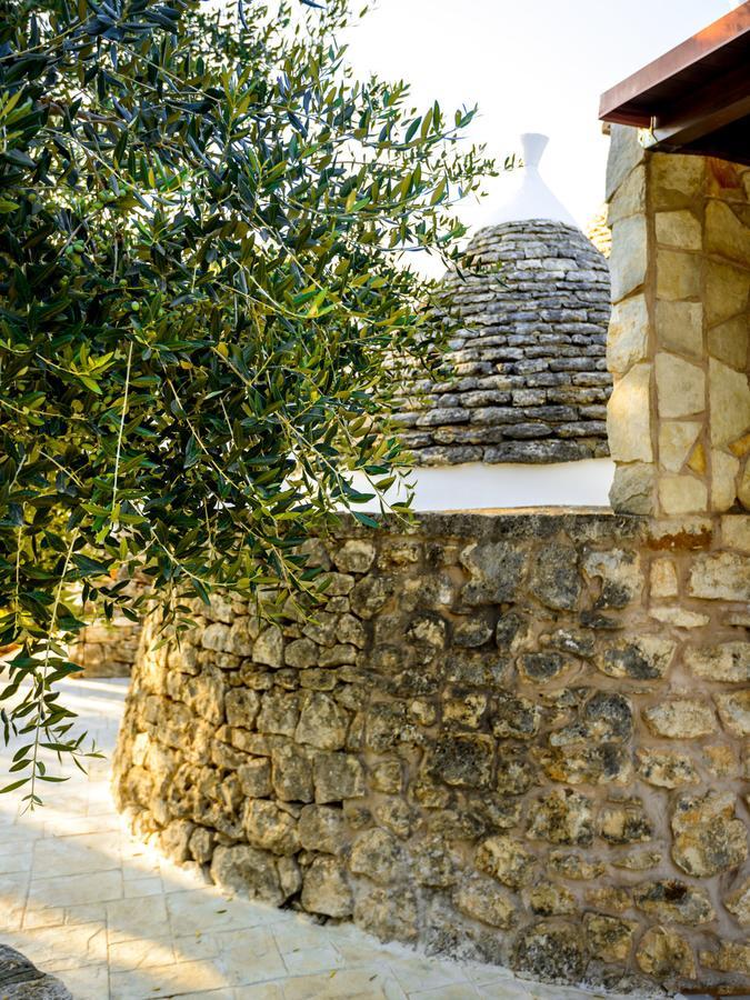 Trullo Degli Augelli Guest House San Michele Salentino Bagian luar foto